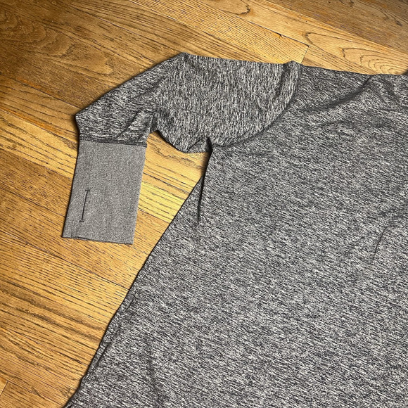 Nike Running Dri-Fit Womens Plus Size 3X Zip Thumbhole Athletic Top Gray 1/4 Zip - Picture 14 of 16